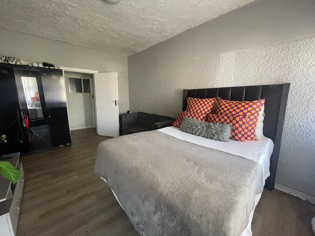 2 Bedroom Property for Sale in Quigney Eastern Cape